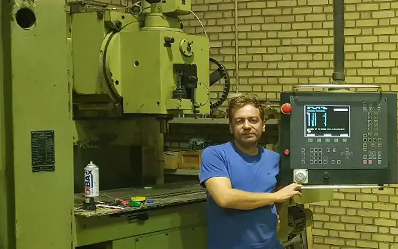 Global digital trade network visualization with connected nodes and sustainable logistics routes – 21st Century Silk Road